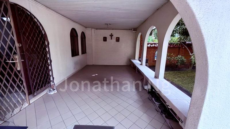 6 Bed Corner Terrace (Landed) for Sale in  Alkaff Oasis - Image 3