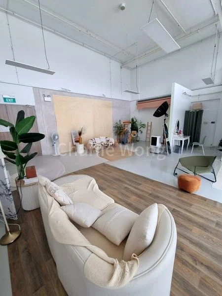 Light Industrial (B1) for Rent: Bizhub 28 - Image 1