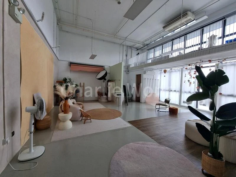 Light Industrial (B1) for Rent: Bizhub 28 - Image 2