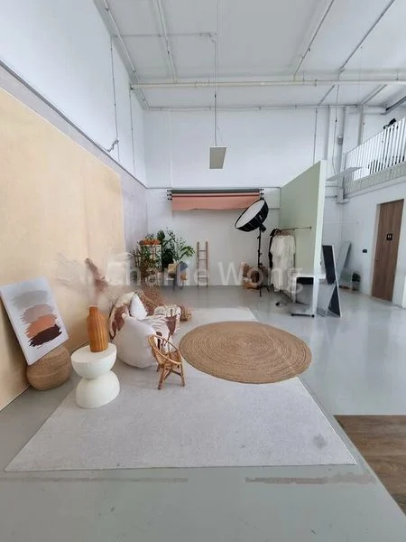 Light Industrial (B1) for Rent: Bizhub 28 - Image 3