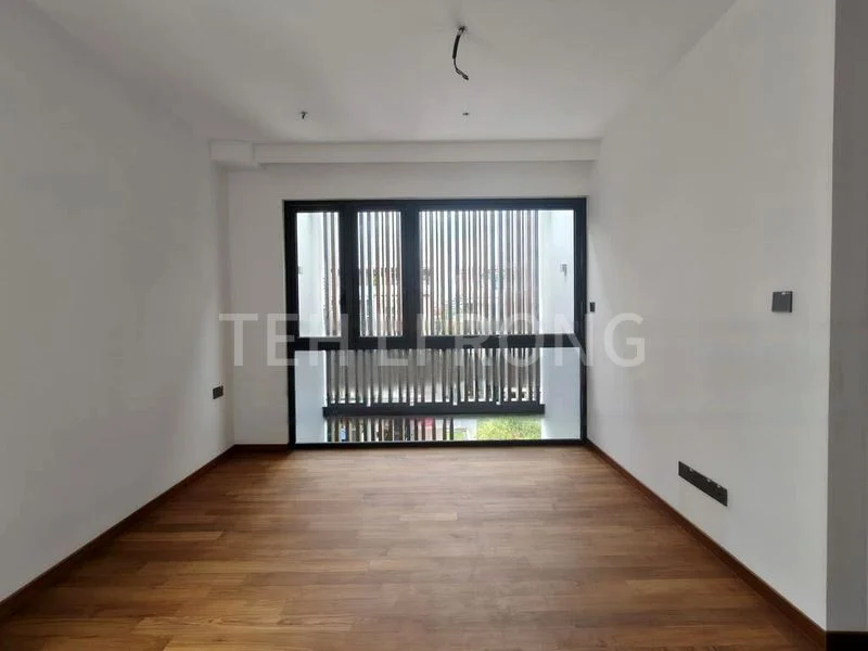 6 Bed Semi-Detached House (Landed) for Sale in  Kembangan Gardens - Image 14