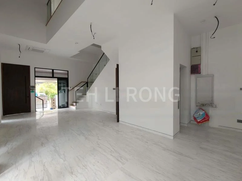 6 Bed Semi-Detached House (Landed) for Sale in  Kembangan Gardens - Image 8