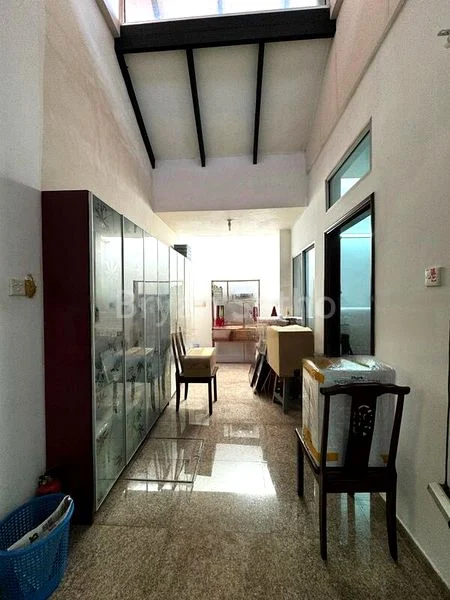 4 Bed Terraced House (Landed) for Sale in  Windsor Park - Image 6