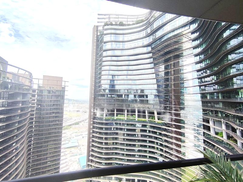 1 Bed Condo for Sale in  Marina One/ The Heart - Image 9