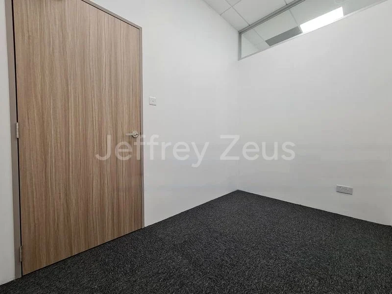 Office for Rent: Vision Exchange - Image 8