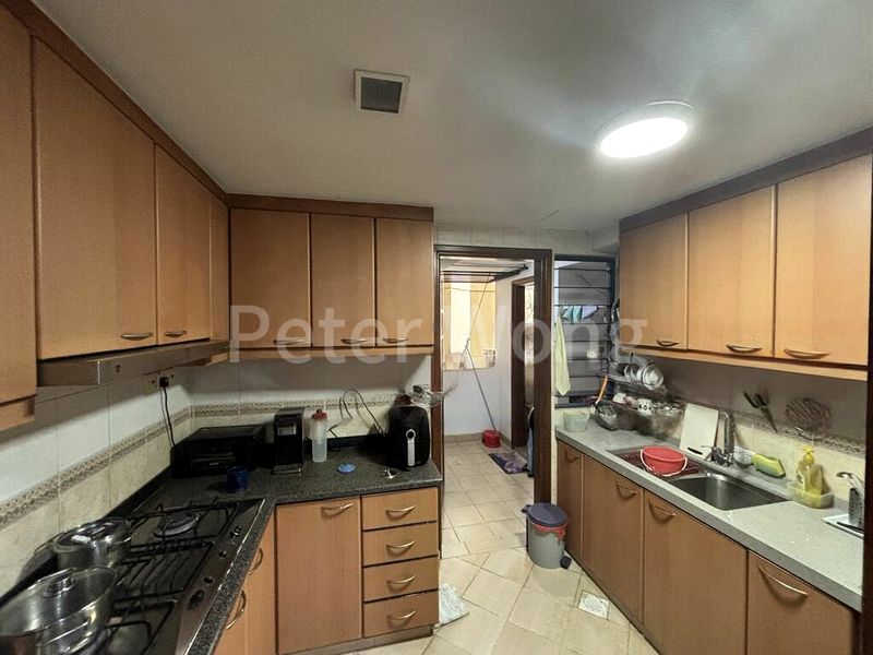 3 Bed Condo for Sale in  Westcove Condominium - Image 5