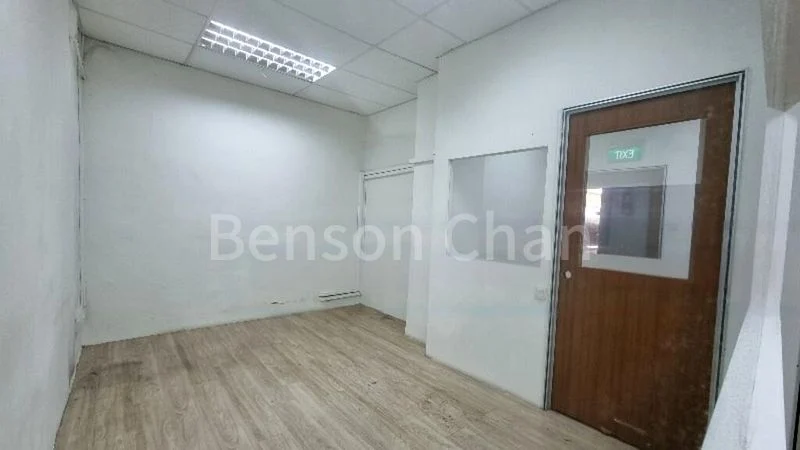 Warehouse for Sale: Lipo Building - Image 1