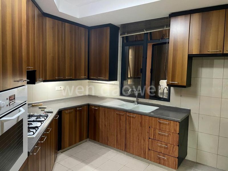 2 Bed Condo for Rent in  Valley Park - Image 3