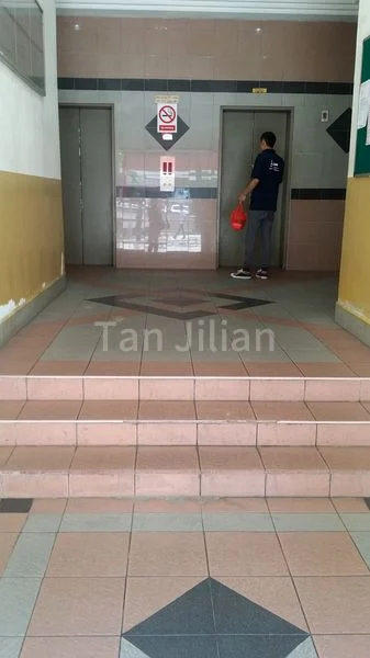 Light Industrial (B1) for Rent in  Valiant Industrial Building - Image 12