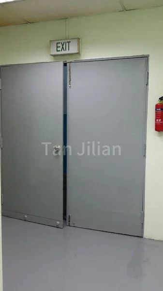 Light Industrial (B1) for Rent in  Valiant Industrial Building - Image 14