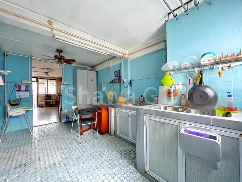 3 Room (3I) HDB for Rent in  163 Stirling Road - Image 4