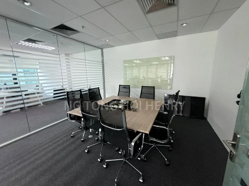 Office for Rent: City House - Image 1