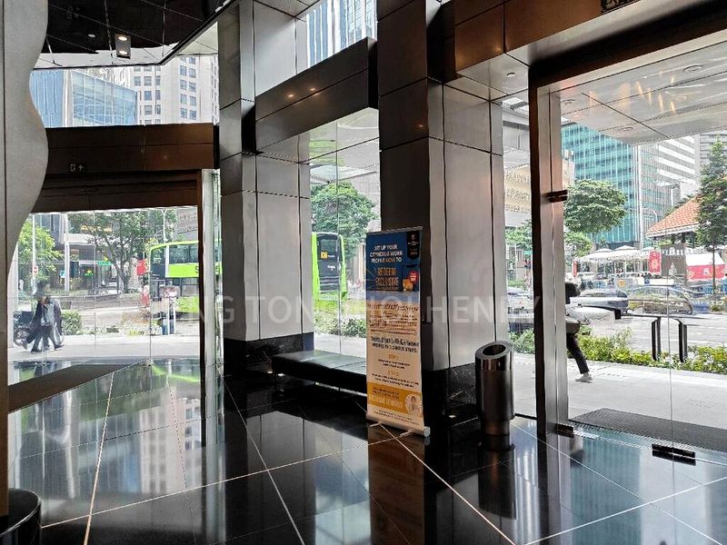 Office for Rent: City House - Image 7