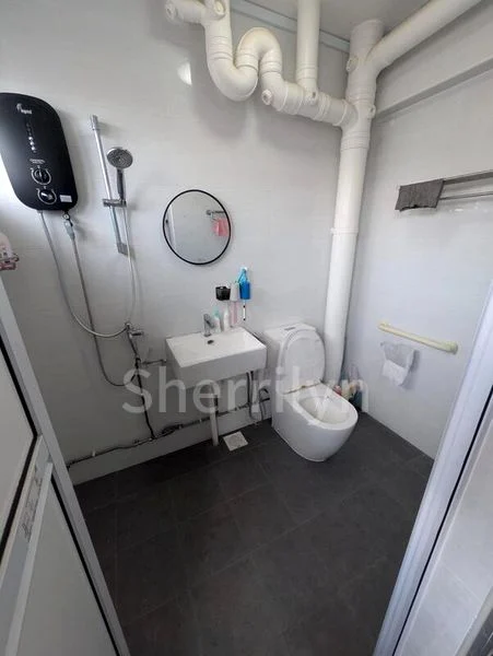 Common Room (HDB) for Rent in  284 Choa Chu Kang Avenue 3 - Image 1