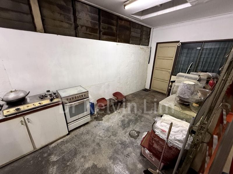 4 Bed Terraced House (Landed) for Sale around  Hougang Street 11 - Image 2