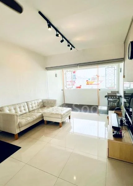 5 Room (5I) HDB for Sale in 557 Pasir Ris Street 51 - Image 2