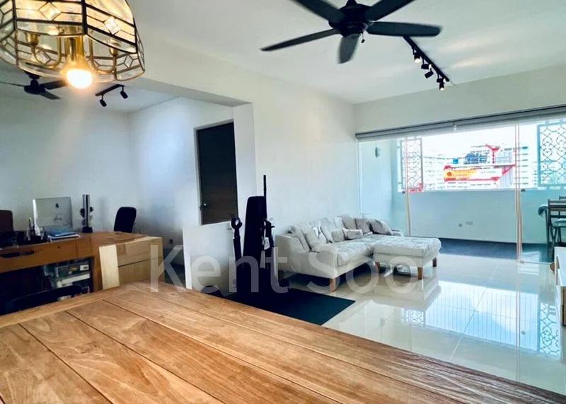 5 Room (5I) HDB for Sale in 557 Pasir Ris Street 51 - Image 11