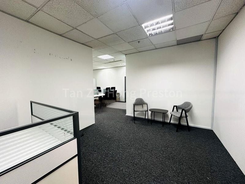 Office for Rent: Cecil Court - Image 8