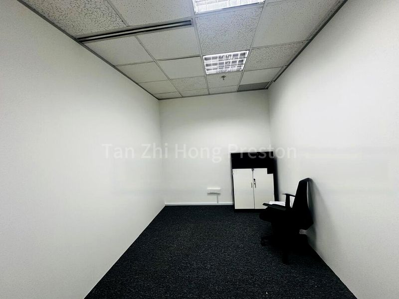 Office for Rent: Cecil Court - Image 9