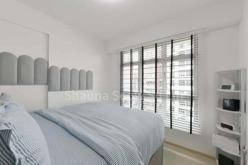 5 Room (5I) HDB for Sale in 126A Canberra Street - Image 4