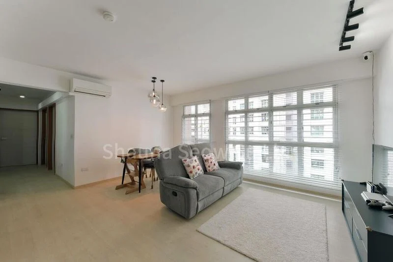 5 Room (5I) HDB for Sale in 126A Canberra Street - Image 3