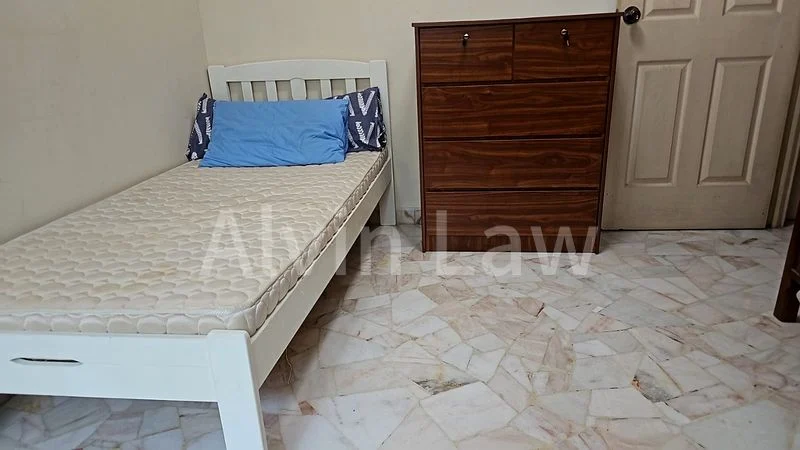 Common Room (HDB) for Rent in 737 Yishun Street 72 - Image 1