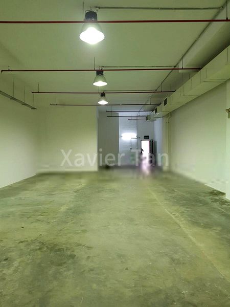 Light Industrial (B1) for Sale: Quartz Industrial Building - Image 3