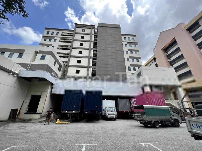 Light Industrial (B1) for Sale: Quartz Industrial Building - Image 4