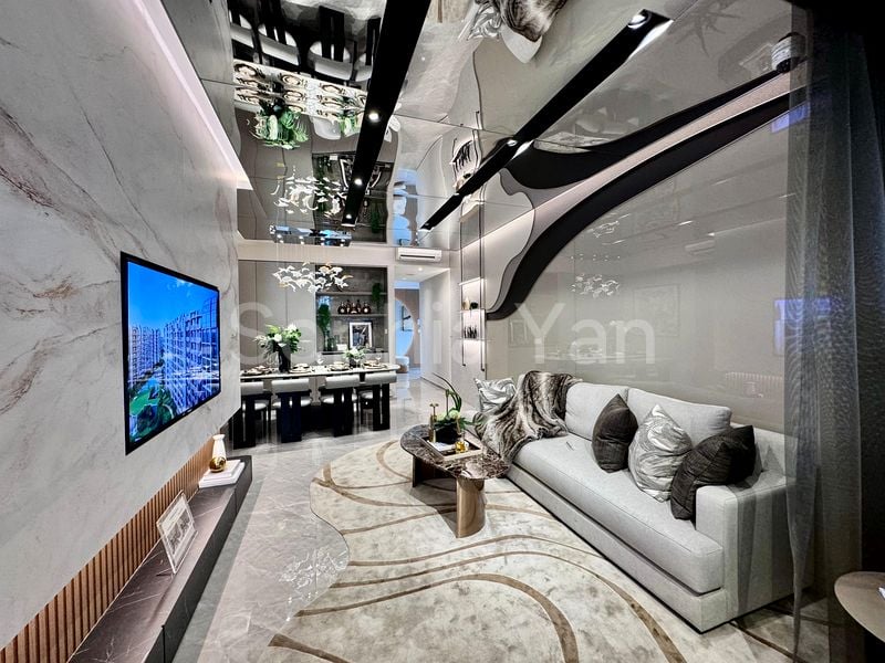 4+1 Bed Condo for Sale in Champions Way - Image 1