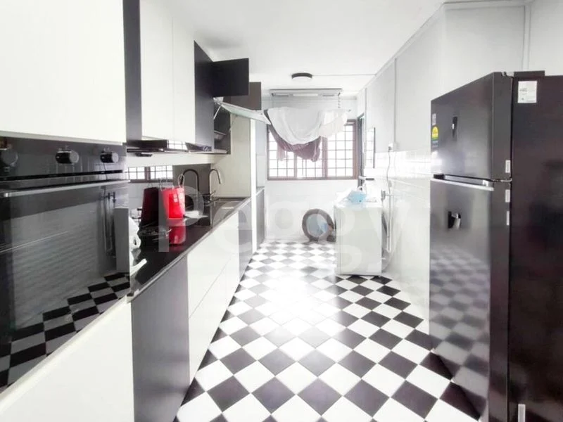 Common Room (HDB) for Rent in  341 Jurong East Avenue 1 - Image 7