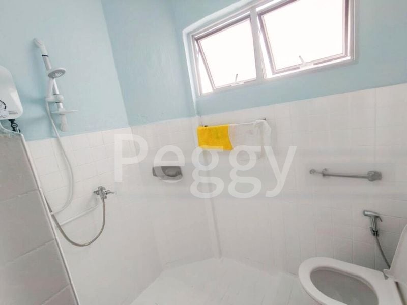 Common Room (HDB) for Rent in  341 Jurong East Avenue 1 - Image 8