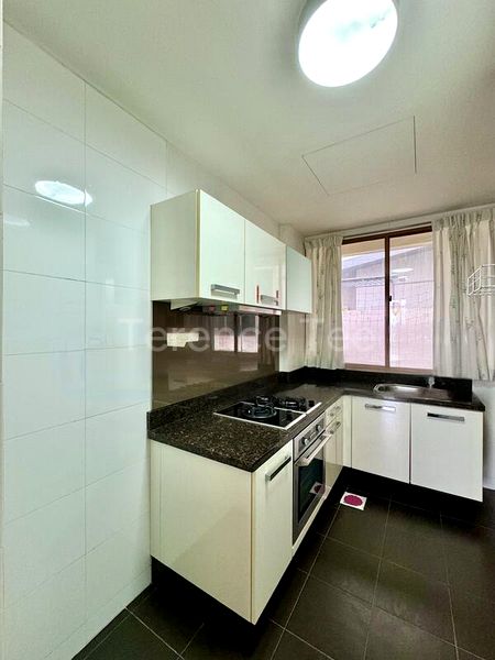 3 Bed Condo for Sale in  Radix - Image 8