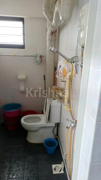 Room (HDB) for Rent in  453 Tampines Street 42 - Image 3