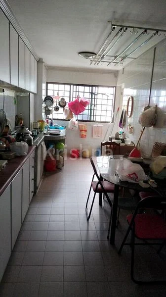 Room (HDB) for Rent in  453 Tampines Street 42 - Image 2