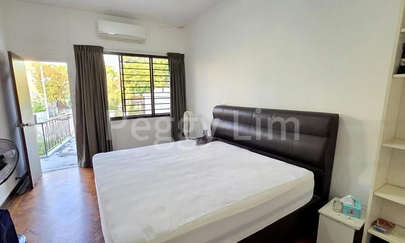 4 Bed Terraced House (Landed) for Sale in  Eng Kong Road - Image 4