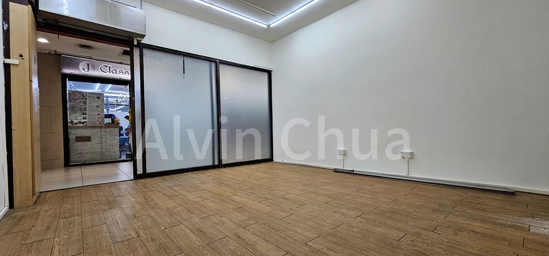 Mall Shop for Rent in Lucky Plaza - Image 1