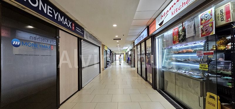 Mall Shop for Rent in Lucky Plaza - Image 5