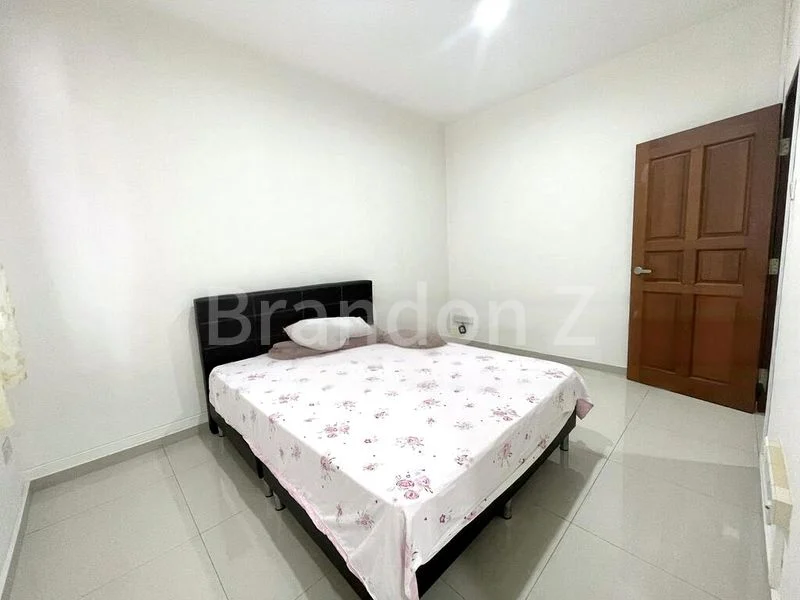 4 Bed Terraced House (Landed) for Rent in  Opera Estate - Image 9