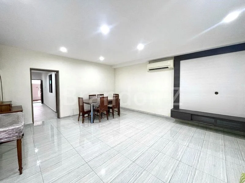 4 Bed Terraced House (Landed) for Rent in  Opera Estate - Image 3