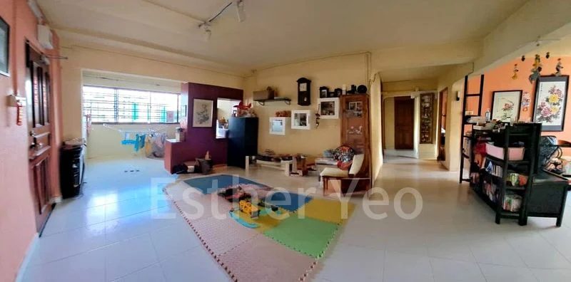 5 Room (5I) HDB for Sale in  311 Jurong East Street 32 - Image 2