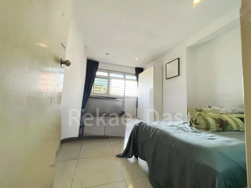 Executive HDB for Sale in 505 Pasir Ris Street 52 - Image 5