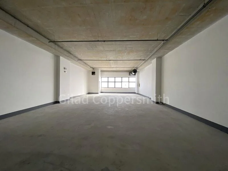 Light Industrial (B1) for Rent: Nordcom II - Image 3