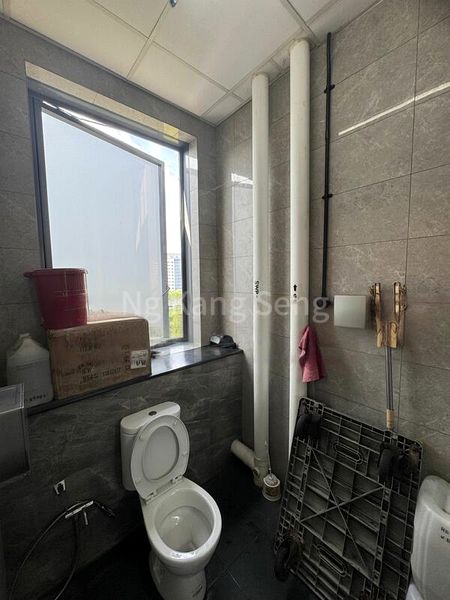 REVV: 1,200 Sq Ft Industrial Shop for Sale on 123 Industrial Way, The Foundry Complex - Image 5