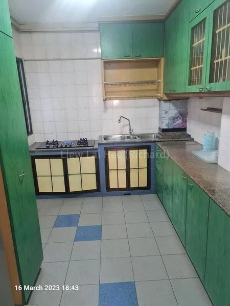 5 Room (5I) HDB for Rent in  724 Tampines Street 71 - Image 3