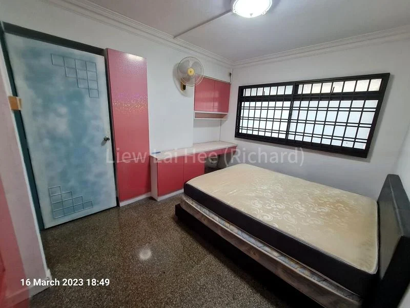 5 Room (5I) HDB for Rent in  724 Tampines Street 71 - Image 2