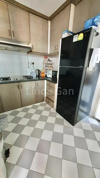 2 Bed Condo for Rent in  Emerald Park - Image 9