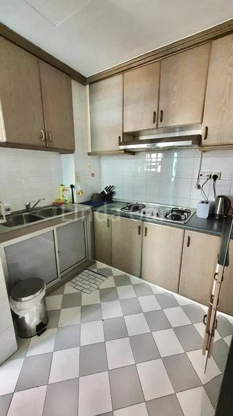 2 Bed Condo for Rent in  Emerald Park - Image 11