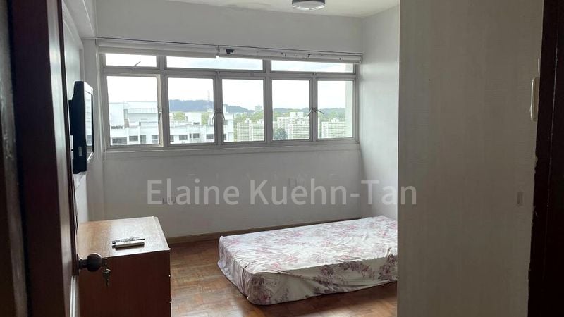 Room (HDB) for Rent in 414 Commonwealth Avenue West - Image 5