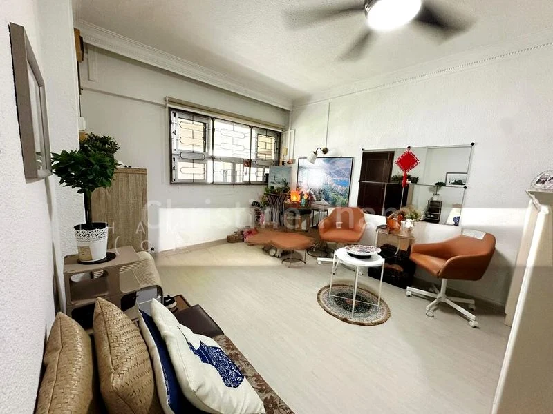 3 Room (3A) HDB for Sale in  261 Tampines Street 21 - Image 3