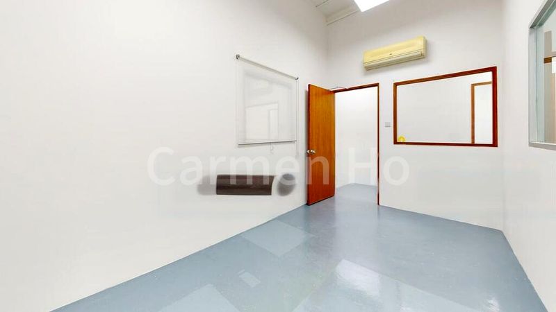 Light Industrial (B1) for Sale: Midview City - Image 4